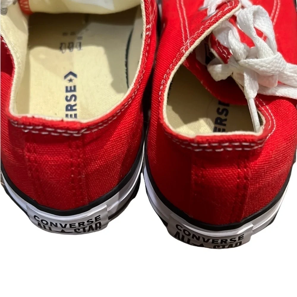 CONVERSE RED SNEAKERS size 2.5